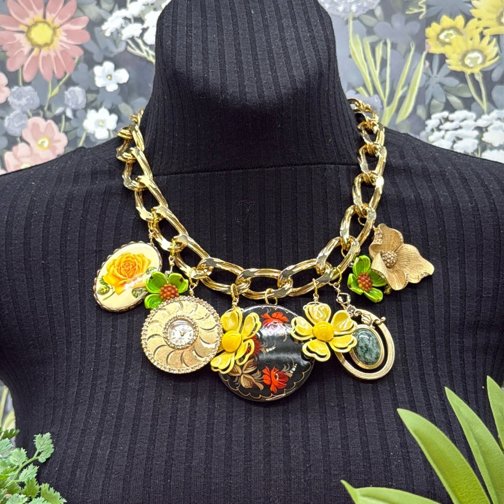 🌟Adorned Crown Jewelry assemblage chunky charm yellow green flower necklace